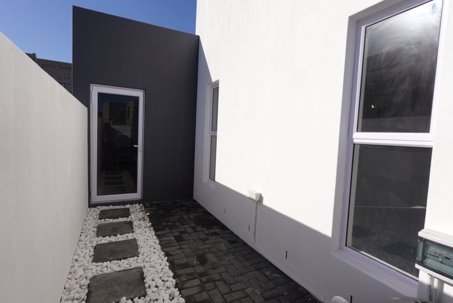3 Bedroom Property for Sale in Sandown Western Cape